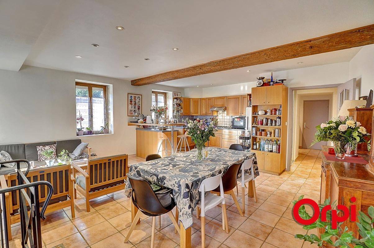 Maison à vendre, 175m², CAILLOUX SUR FONTAINES