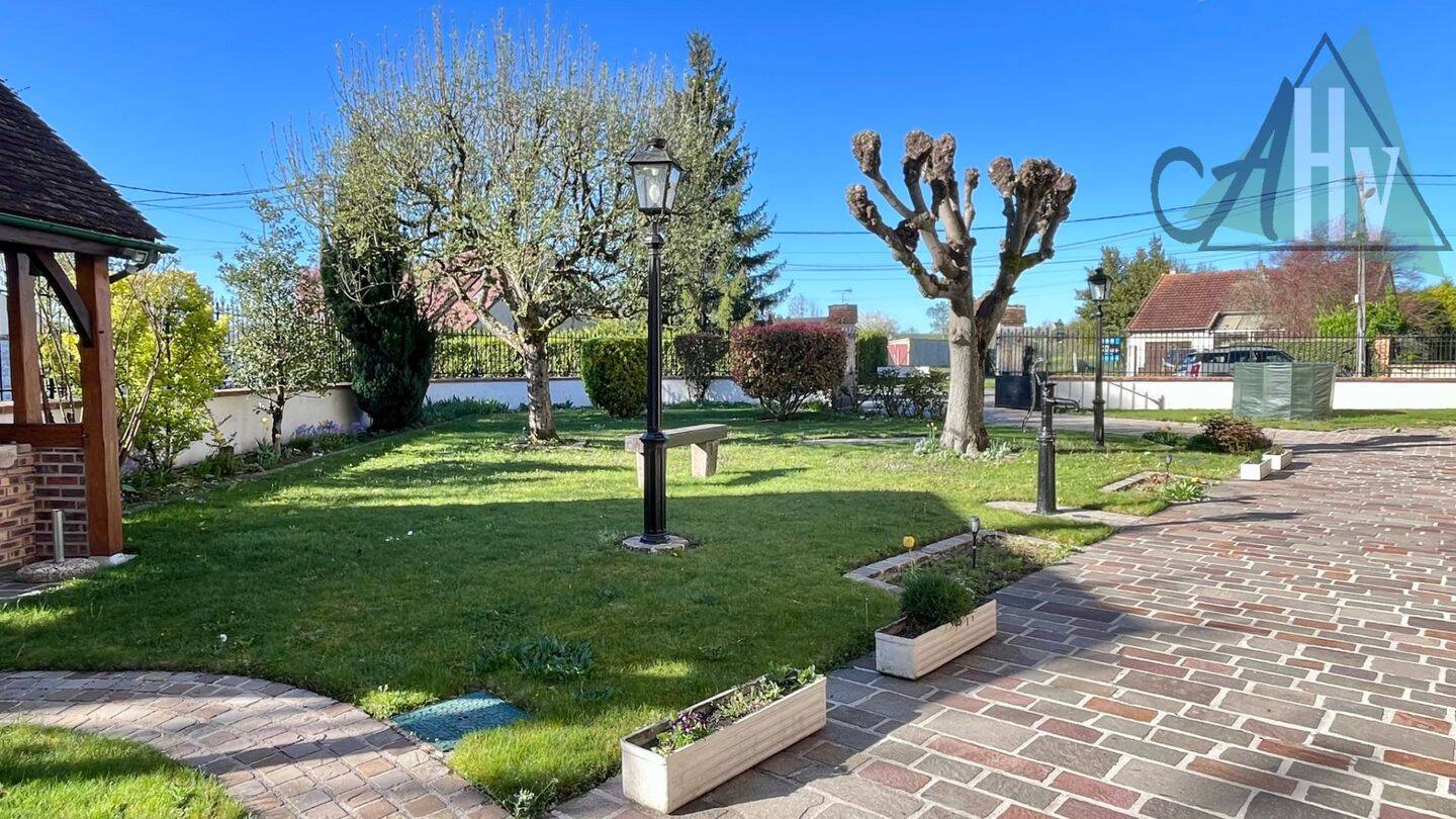 Maison à vendre, 198m², LONGUEVILLE