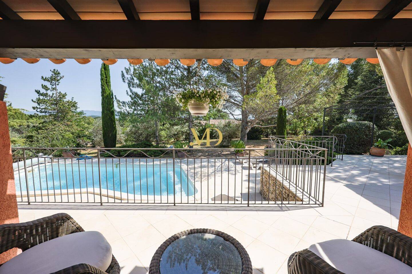 Maison à vendre, 170m², SAINT SATURNIN LES APT