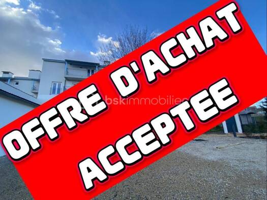 Appartement à vendre 55 000 € 2 pièces 1 chambre 68 m² Étage 1/3 Saint-Christol 84390