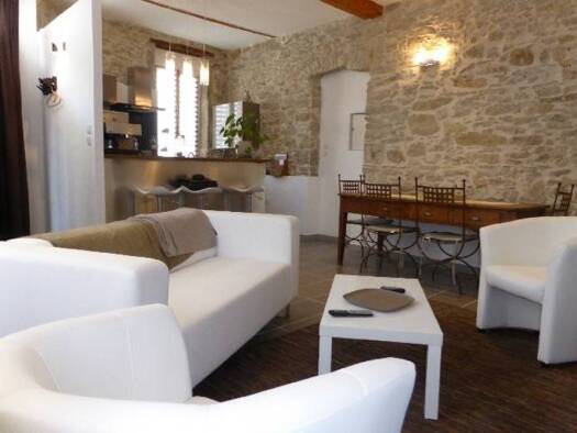 Appartement à louer 522 € 2 pièces 53,2 m² RDC Carcassonne 11000