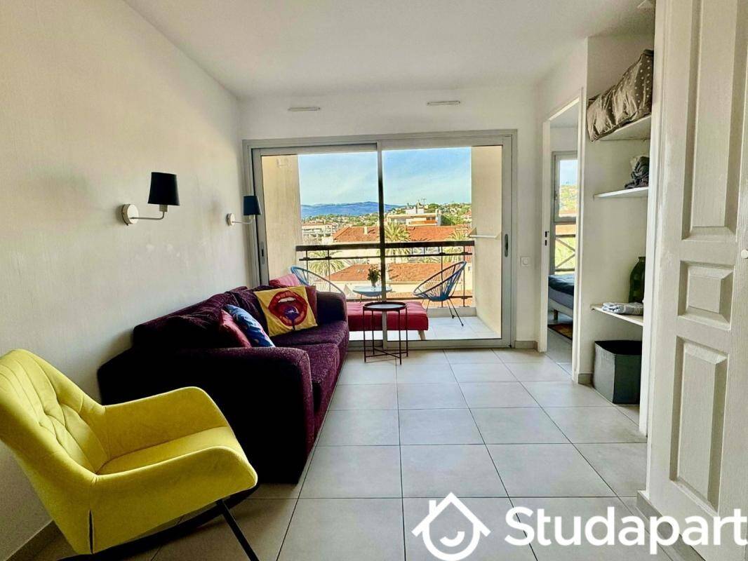 Maison à louer, 27m², CANNES LA BOCCA