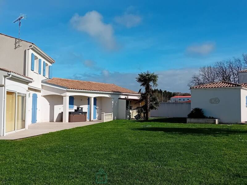 Maison à vendre, 200m², SAINT SULPICE DE ROYAN
