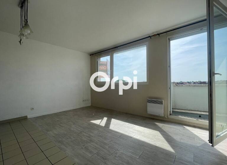 Appartement à vendre 155 000 € 2 pièces 1<br/>chambre 34,8 m²<br/>superficie 5<br/>étages Wazemmes Lille 59000