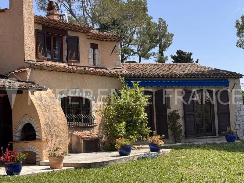 Maison à vendre, 220m², MOUGINS