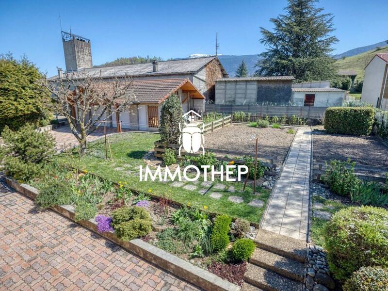 Maison à vendre, 176m², BRIE ET ANGONNES