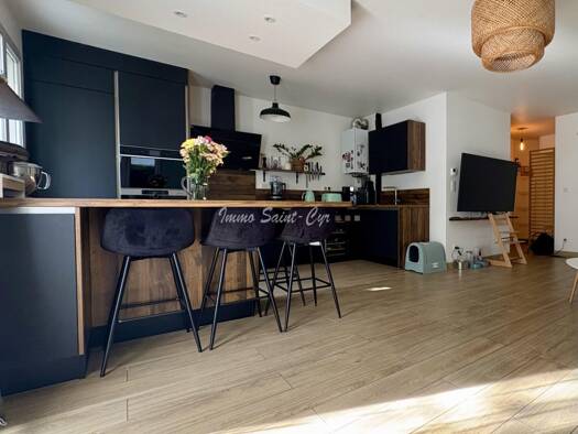 Appartement à vendre 285 000 € 3 pièces 2 chambres 67 m² RDC Saint-Germain-au-Mont-d'Or 69650