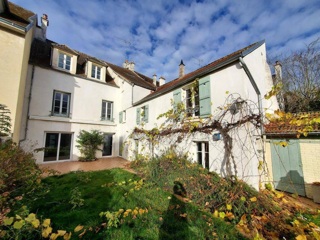 Maison à vendre, 145m², CRECY LA CHAPELLE