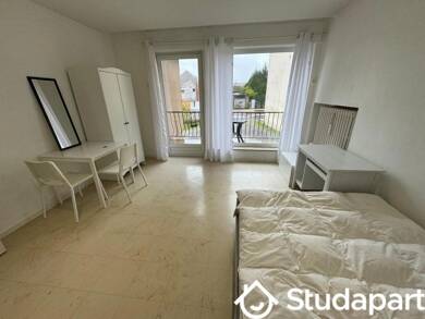 Appartement à louer 480 € 1 pièce 5 chambres 9 m² disponible à partir du 31/07/2025 Nord et Sud Est Terville 57180