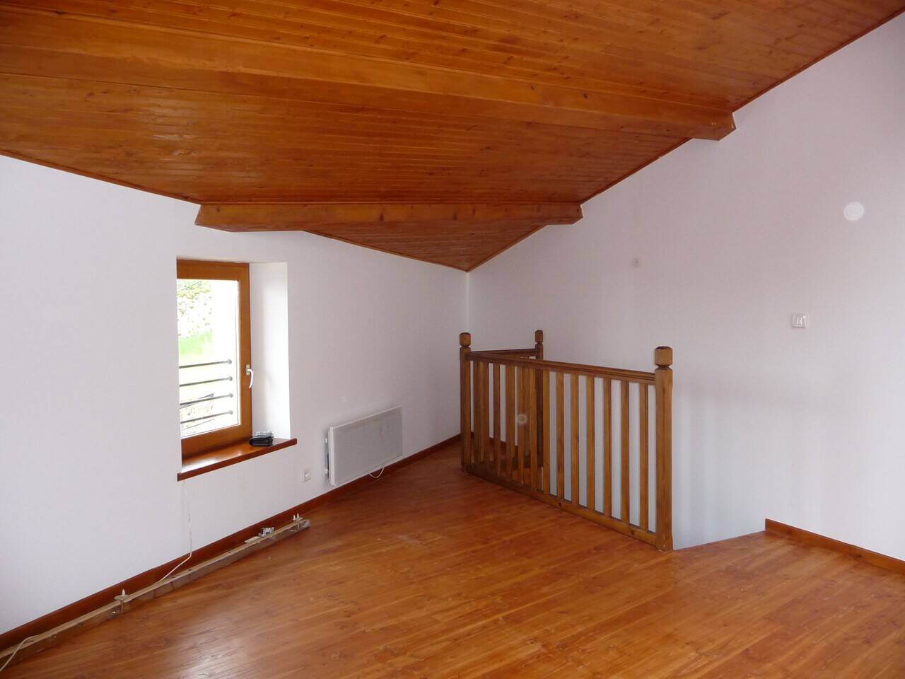 Maison à louer, 51m², SAINT BONNET LE CHATEAU