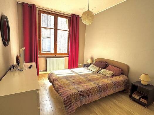 Appartement à vendre 117 000 € 2 pièces 1 chambre 61 m² Étage 1/1 Charles de Gaulle Cahors 46000
