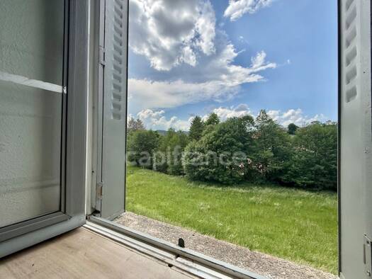 Maison à vendre 89 000 € 8 pièces 3 chambres 80 m² 670 m² de terrain Saint-Just-en-Chevalet 42430
