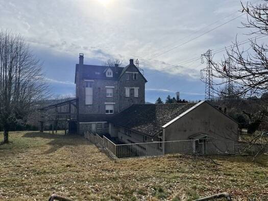 Immeuble à vendre 129 600 € 640 m² Liginiac 19160