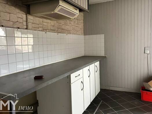 Appartement à vendre 84 000 € 4 pièces 3 chambres 111 m² Étage 1/1 Castillon-la-Bataille 33350