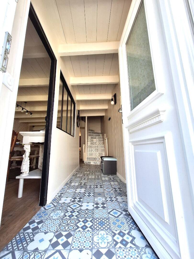Maison à vendre, 239m², LA JARNE