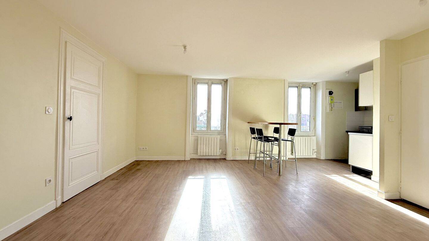 Maison à louer, 47m², TASSIN LA DEMI LUNE