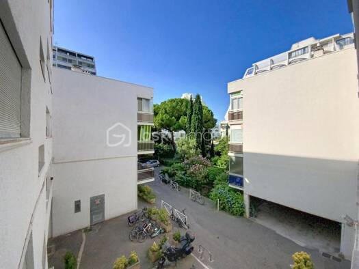 Appartement à vendre 69 000 € 1 pièce 15 m² Étage 2/4 Centre La Grande-Motte 34280