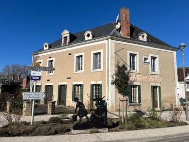 Immeuble à vendre 96 500 € 200 m² Villentrois-Faverolles-en-Berry 36600