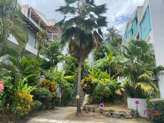 Duplex à vendre 235 100 € 5 pièces 4 chambres 82 m² Étage 3/5 Les Trois-Îlets 97229