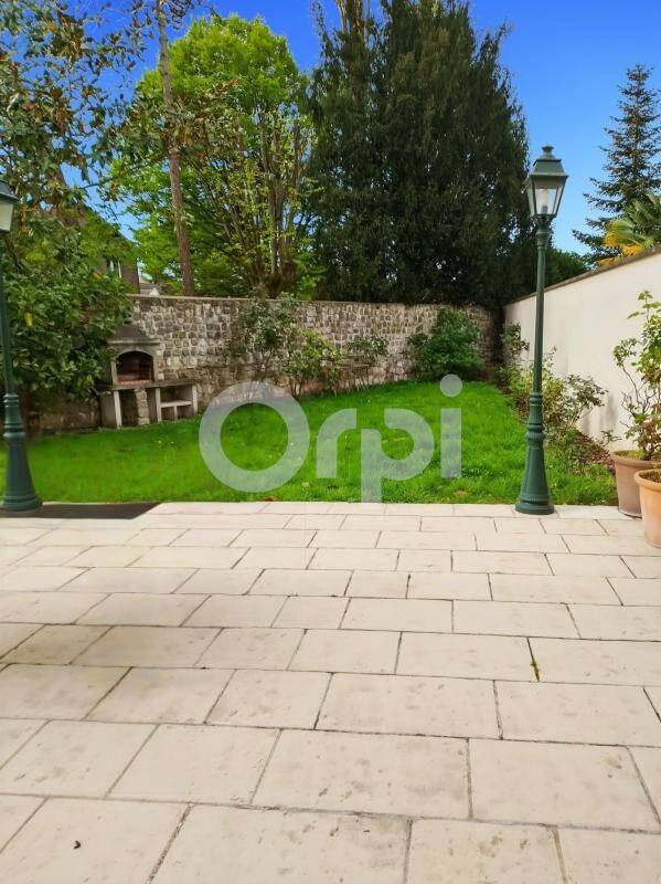 Maison à vendre, 225m², MONTAGNY SAINTE FELICITE