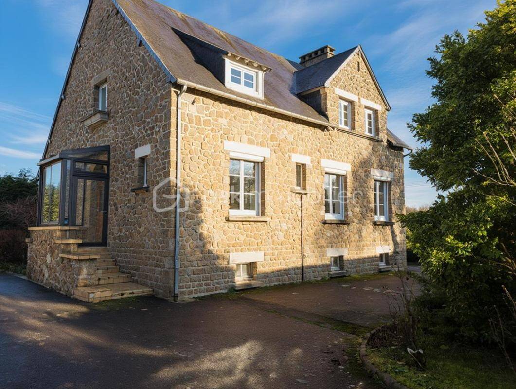 Maison à vendre, 150m², SAINT HILAIRE DU HARCOUET