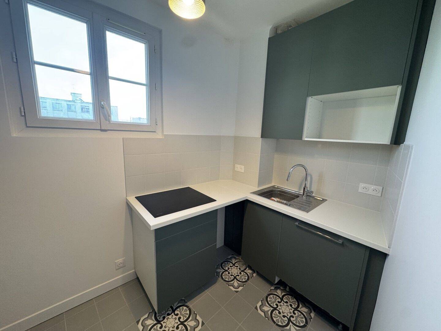 Maison à louer, 40m², COURBEVOIE
