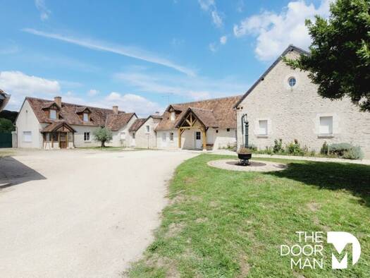 Maison à vendre 1 040 000 € 9 pièces 5 chambres 367 m² 7 228 m² de terrain Mont-près-Chambord 41250
