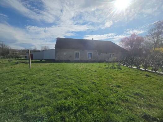 Maison à vendre 148 400 € 3 pièces 2 chambres 87 m² 4 202 m² de terrain Saulnay 36290
