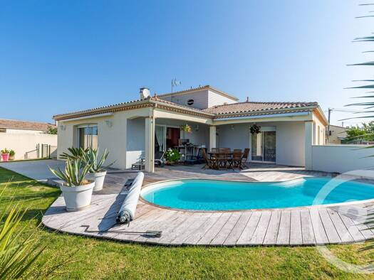 Maison à vendre 385 000 € 5 pièces 3 chambres 135 m² 1 010 m² de terrain Le Gua 17600