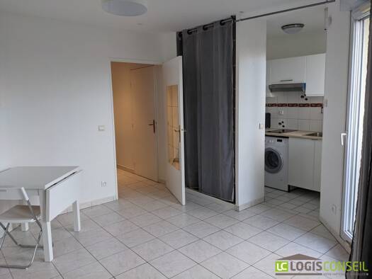 Appartement à louer 965 € 1 pièce 27,3 m² RDC/8 Brossolette-Vieux Bourg-Malraux Châtillon 92320