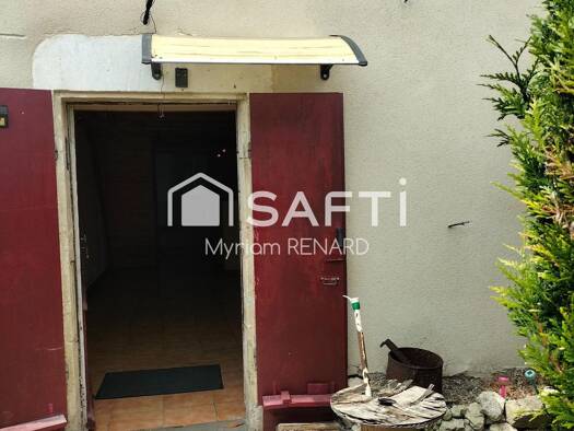 Maison à vendre 83 000 € 5 pièces 4 chambres 114 m² 381 m² de terrain Essouvert 17400