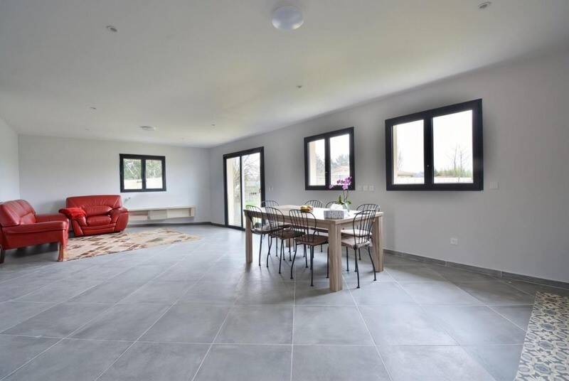 Maison à vendre, 112m², SAINT MEDARD DE GUIZIERES