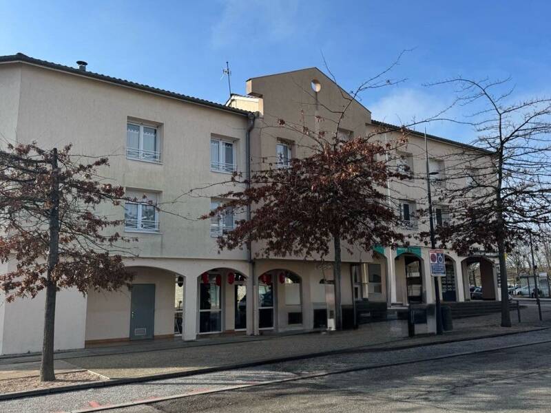 Maison à louer, 66m², LA TOUR DE SALVAGNY