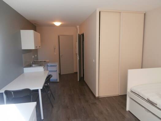 Appartement à louer - logement étudiant 395 € 1 pièce 22 m² Étage 1/4 dès le 15/06/2026 La Ville Tournon-sur-Rhône 07300