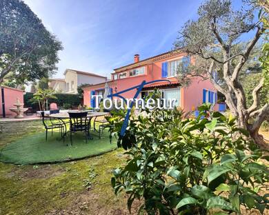 Villa à vendre 1 870 000 € 6 pièces 4 chambres 188 m² 500 m² de terrain Port Issol Sanary sur Mer 83110