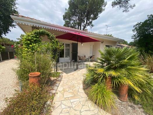 Maison de plain-pied à vendre 460 000 € 3 pièces 2 chambres 62 m² 515 m² de terrain Lacanau 33680