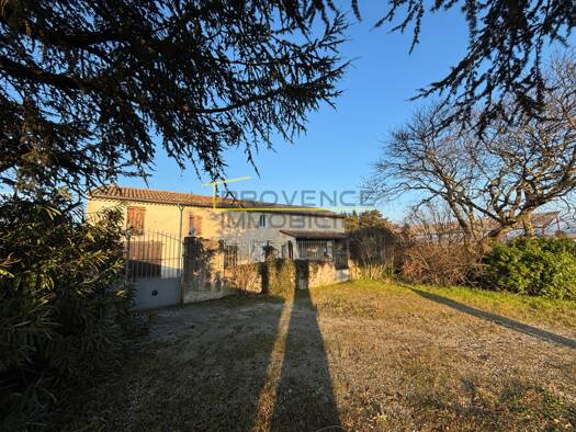 Maison à vendre 229 000 € 4 pièces 3 chambres 120 m² 2 500 m² de terrain Chateauneuf du Rhone 26780