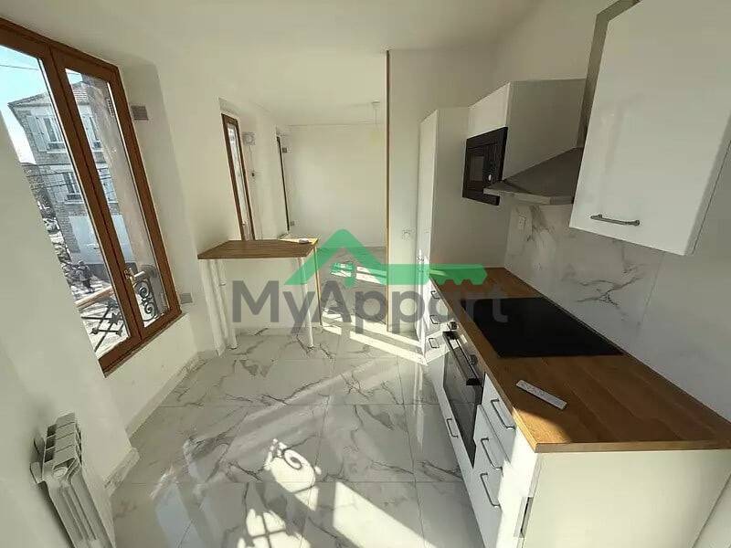 Maison à louer, 45m², SAINT MAUR DES FOSSES