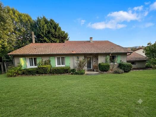 Maison de plain-pied à vendre 272 000 € 4 pièces 3 chambres 117,3 m² 3 115 m² de terrain Beauzac 43590