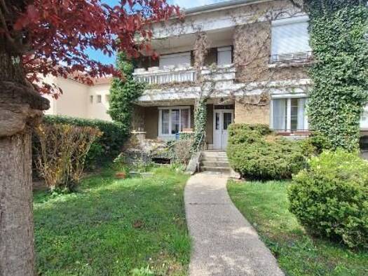 Maison à vendre 230 000 € 6 pièces 5 chambres 158 m² 500 m² de terrain Chantereigne-Montvilliers-Centre La Chapelle-Saint-Luc 10600
