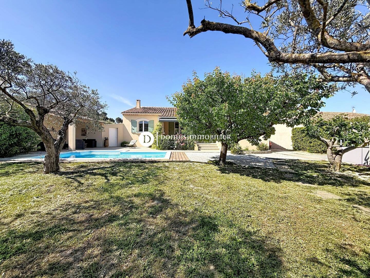 Maison à vendre, 145m², SAINT SATURNIN LES AVIGNON