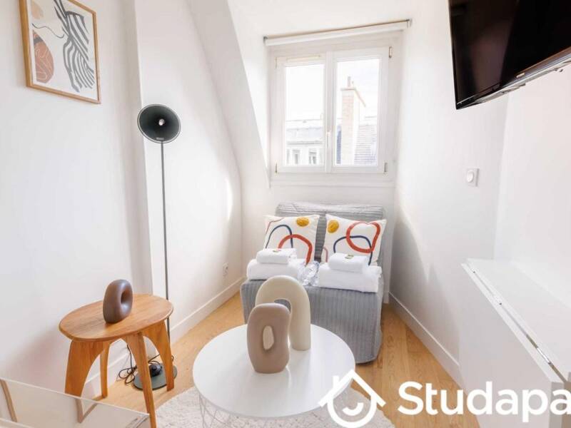 Maison à louer, 10m², PARIS 17E