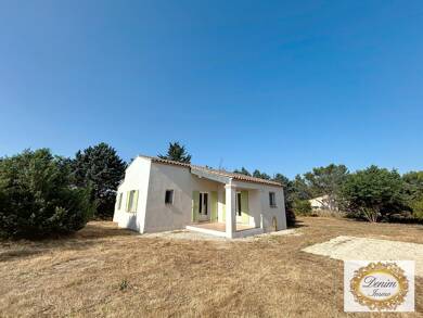 Maison de plain-pied à louer 1 200 € 4 pièces 3 chambres 100 m² 1 500 m² de terrain Nîmes 30900