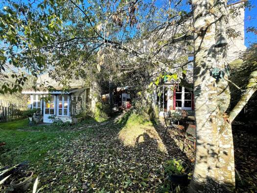 Maison à vendre 280 000 € 6 pièces 4 chambres 187,79 m² 1 250 m² de terrain Targon 33760
