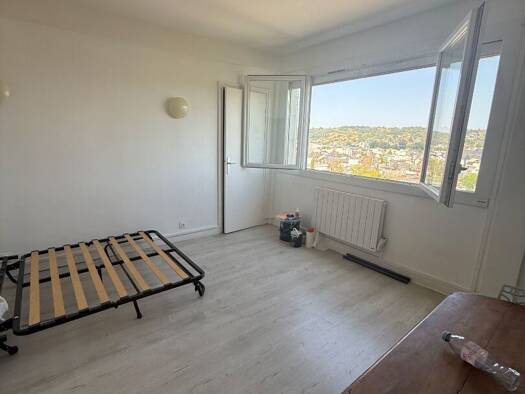 Appartement à vendre 60 000 € 1 pièce 25 m² Étage 5/5 Arsonval Brive-la-Gaillarde 19100
