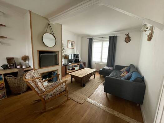 Maison à vendre 242 700 € 7 pièces 4 chambres 112 m² 184 m² de terrain Campagne La Chevrolière 44118