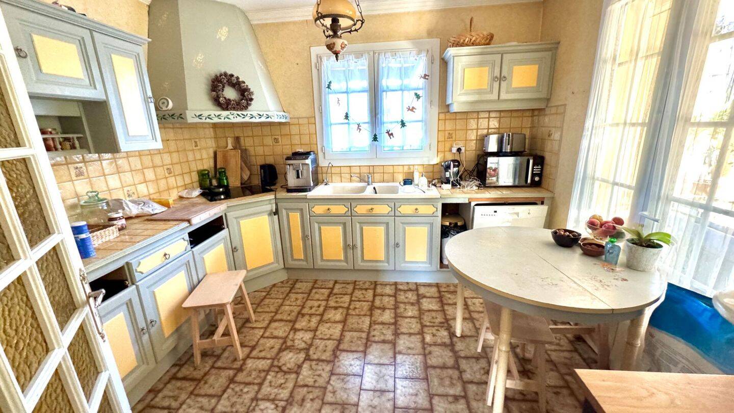 Maison à vendre, 110m², ENTRAIGUES SUR LA SORGUE