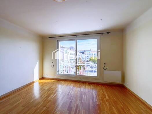 Appartement à vendre 119 000 € 3 pièces 2 chambres 67 m² Étage 2/3 Intra Muros Manosque 04100