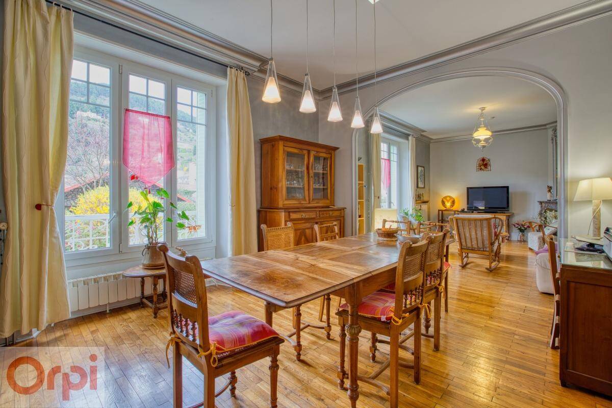 Maison à vendre, 290m², SAINT SAUVEUR DE MONTAGUT