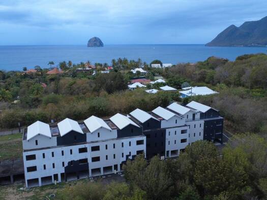 Duplex à vendre 335 000 € 4 pièces 3 chambres 94,4 m² Étage 1/2 Le Diamant 97223